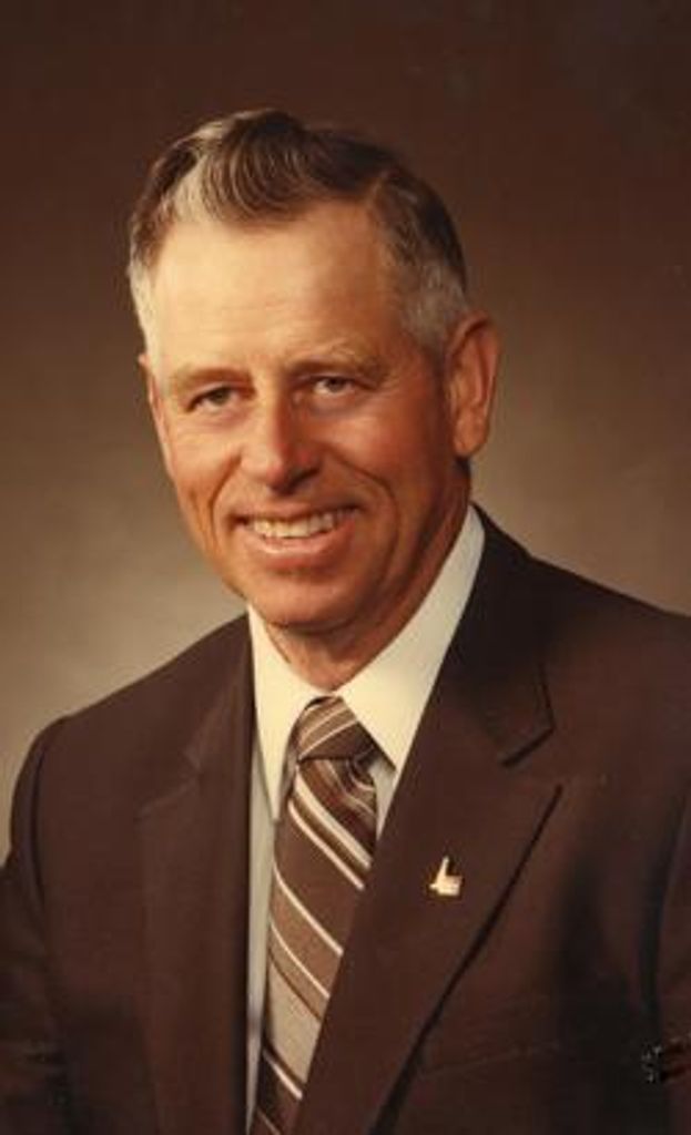 Lloyd W. Kaercher Profile Photo