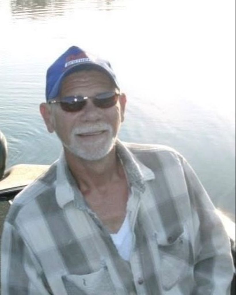 Robert Wayne "Bob" Davis Profile Photo