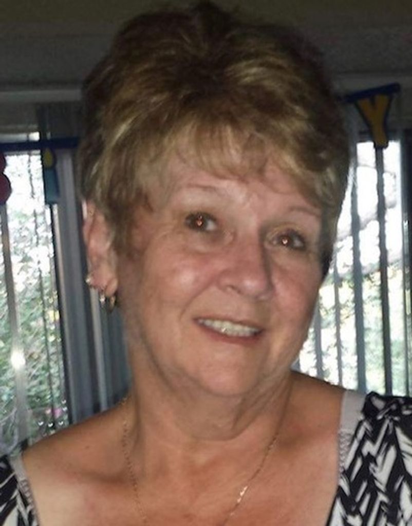 Sue Kaminecki Maddix Profile Photo