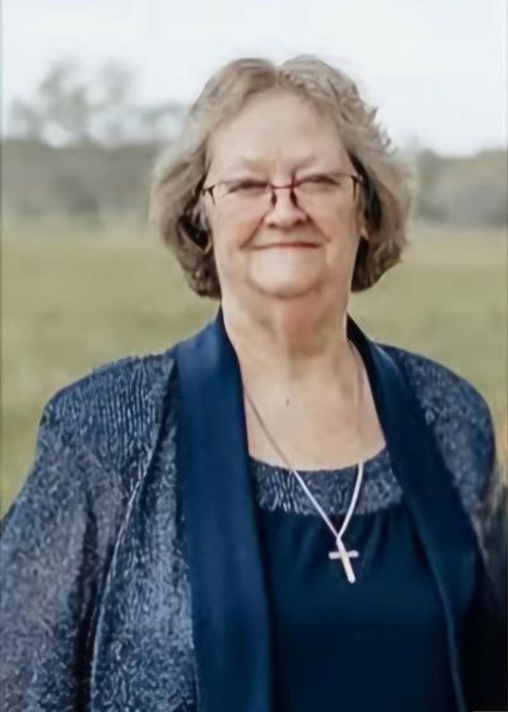 Kellie Deal Hand Profile Photo