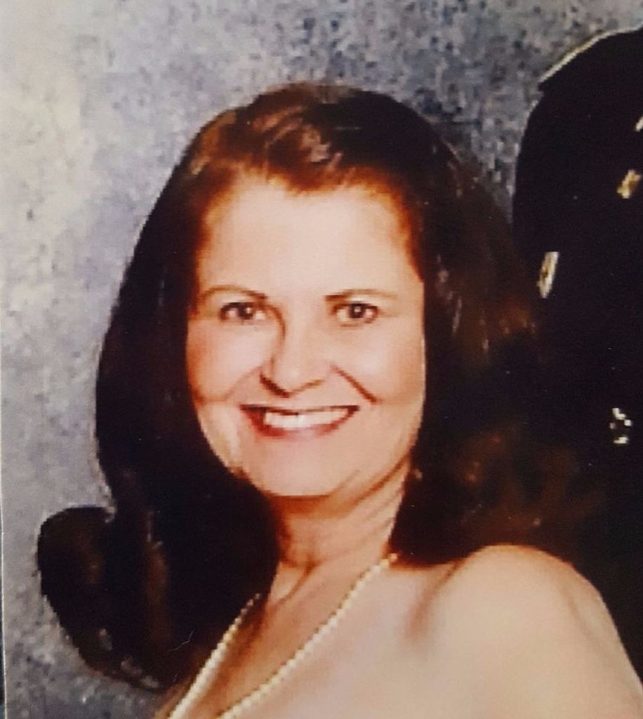 Geraldine  Harris Sell
