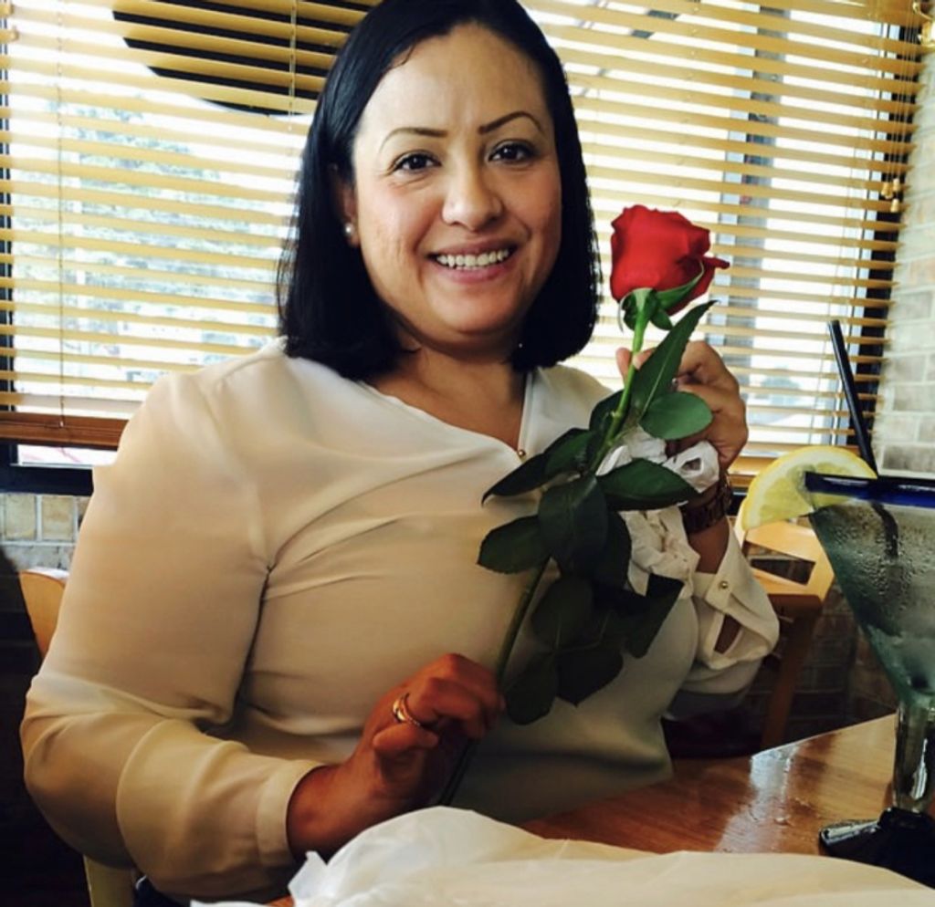 Rosa Angelica Fernandez Profile Photo
