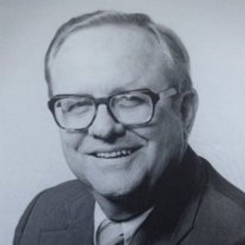 Robert "Bob" Sanders