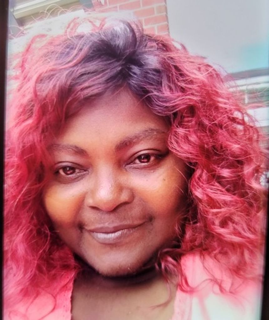 Lizzie Burton Profile Photo