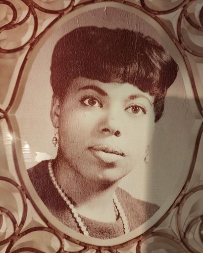 Gloria Jean Brown's obituary image