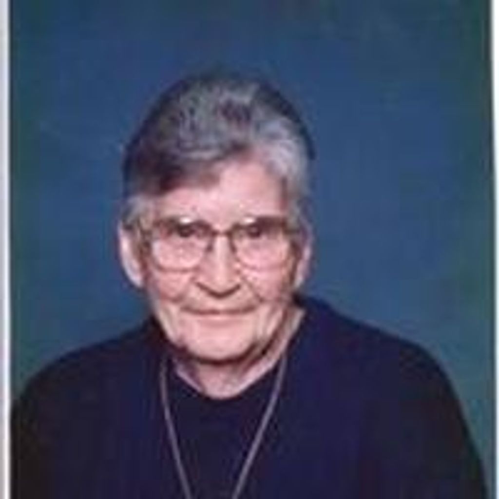 Maxine  Larue Moore