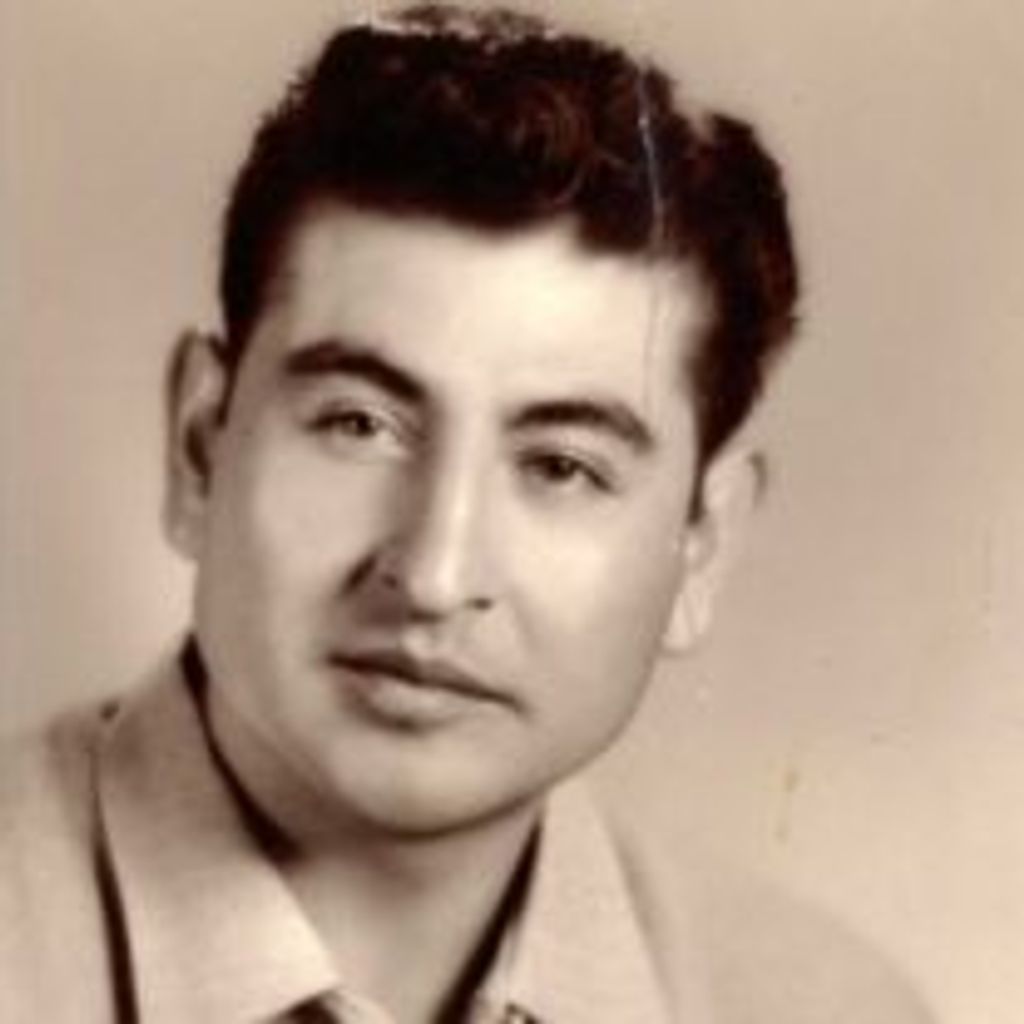 Salvador M Hernandez