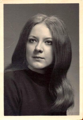 Shirley Ann Sterwald Barber photo gallery thumbnail 34 of 43