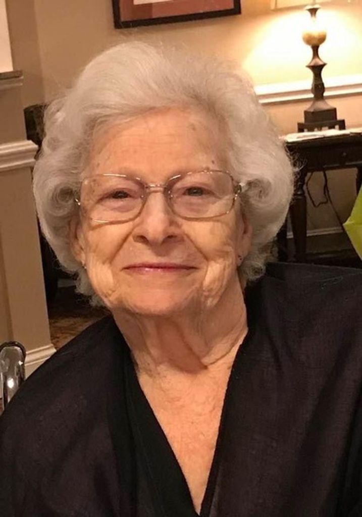 Nellie Woods Profile Photo