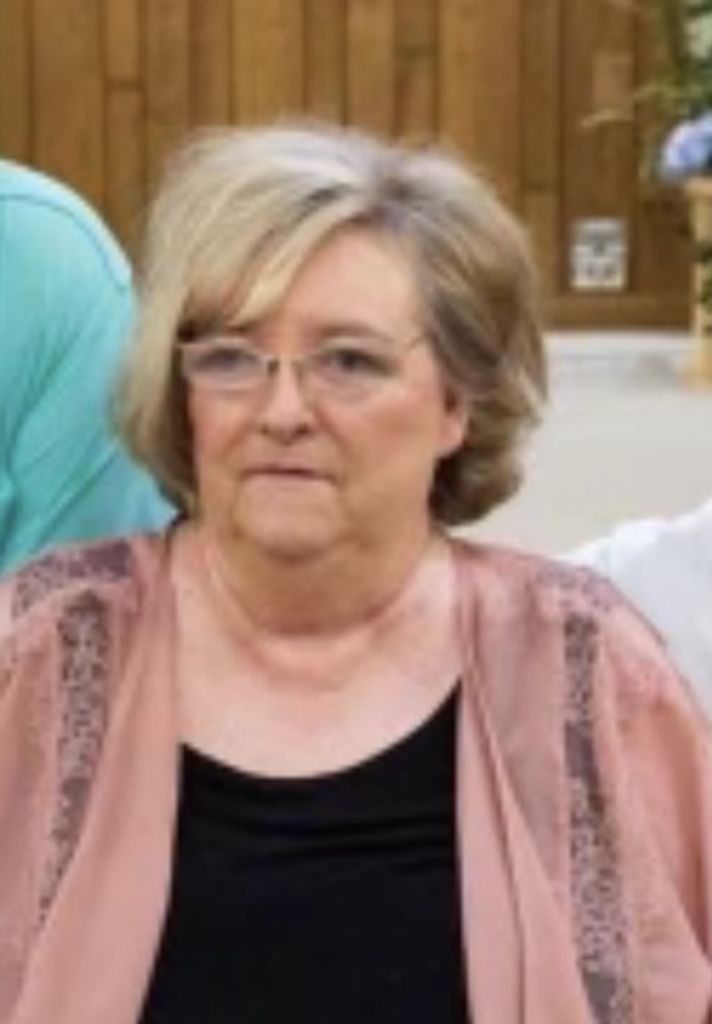 Linda Louise Jones Profile Photo