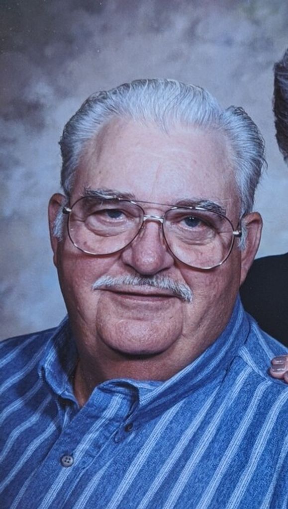 Lloyd Feikert Profile Photo