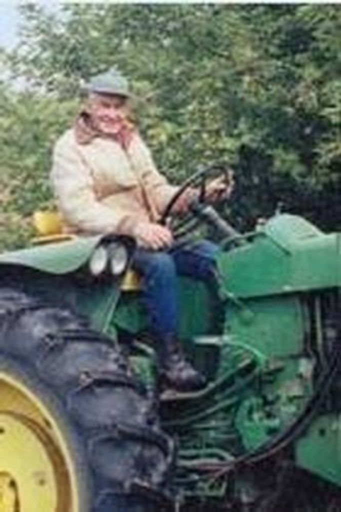 Edward   Christensen