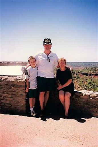 Robert Lloyd Betts photo gallery thumbnail 17 of 56