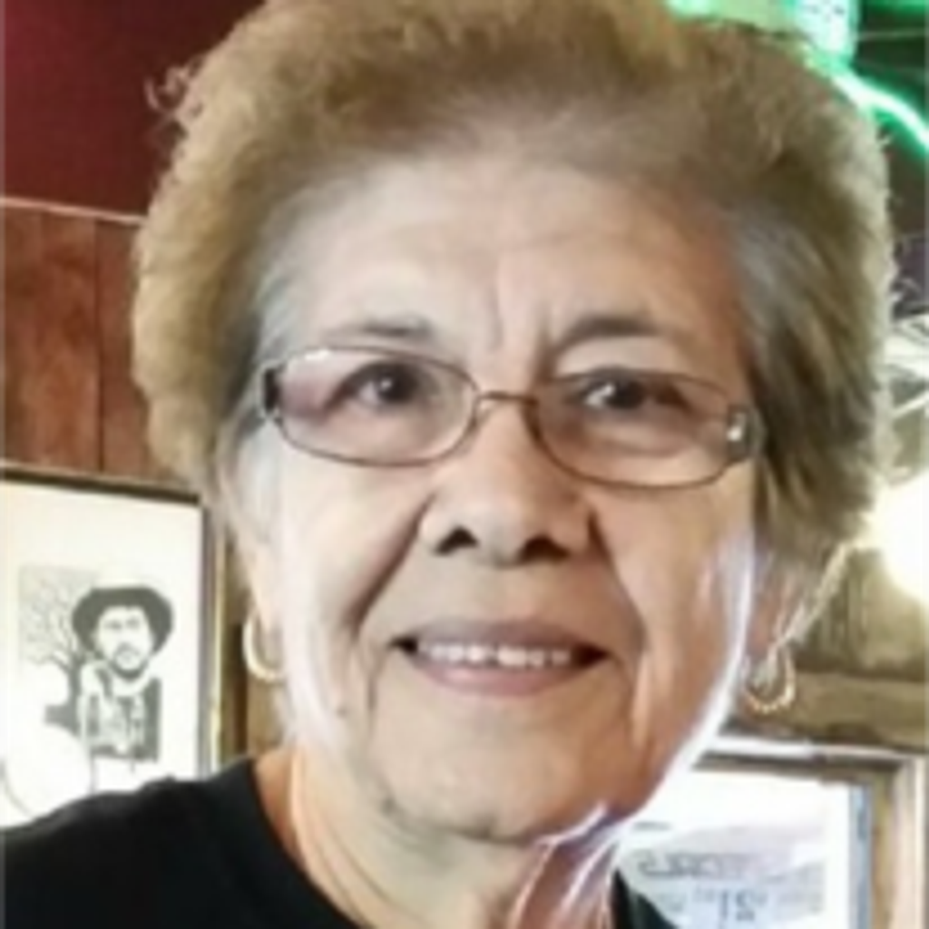 Estela R. Salazar Profile Photo