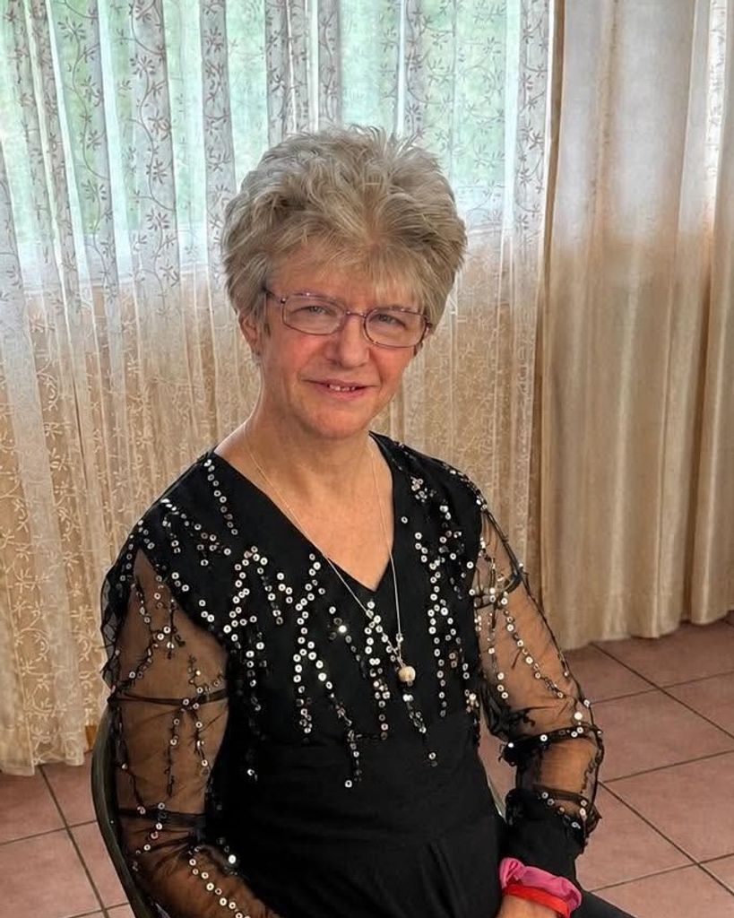 Vickie Reneé Owens