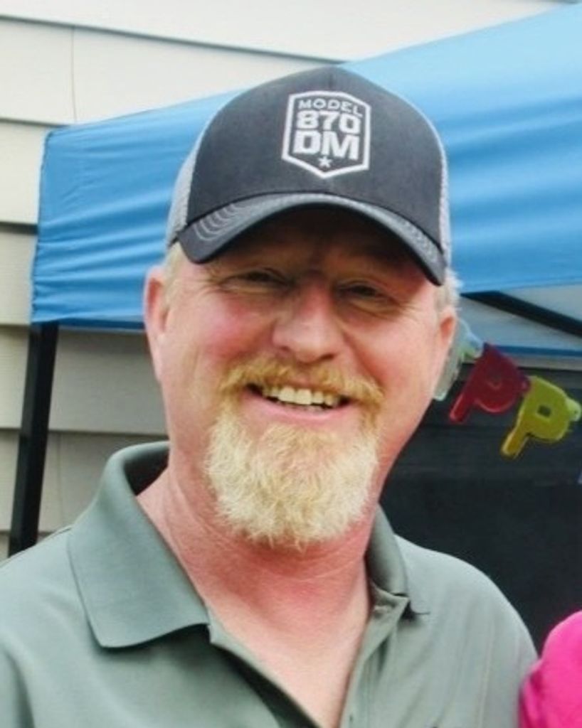 Everett Harold Sims Profile Photo