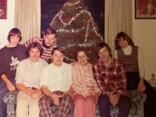 Dr. Tom Bergstrom photo gallery thumbnail 9 of 12