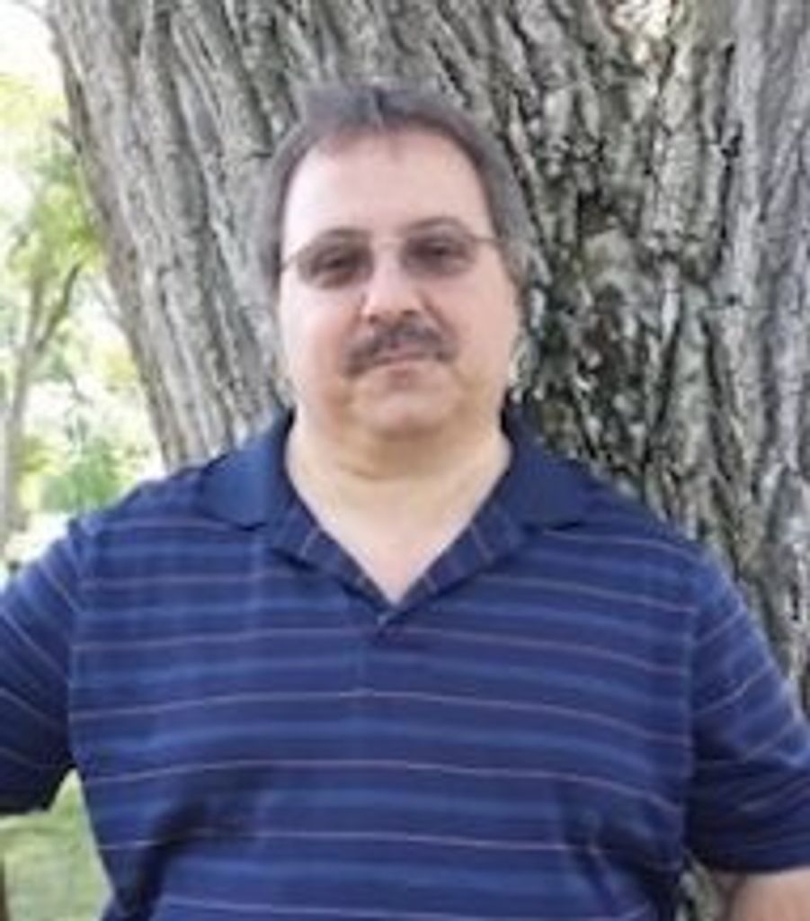 Robert James " Bob" Small