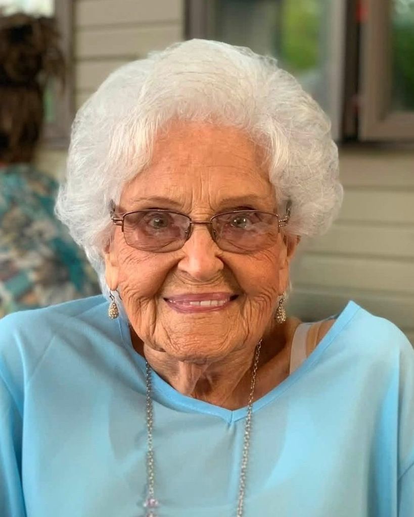 Monna Lee Johnson Profile Photo