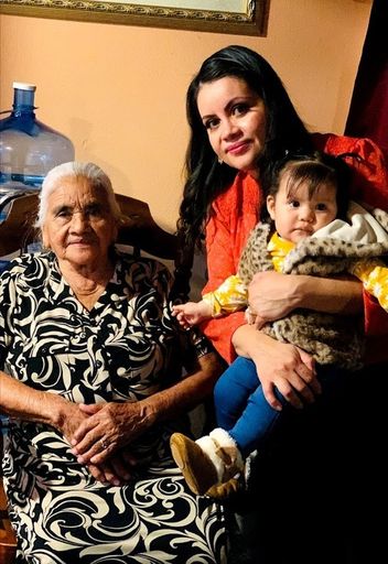 Maria Sanchez photo gallery thumbnail 7 of 31