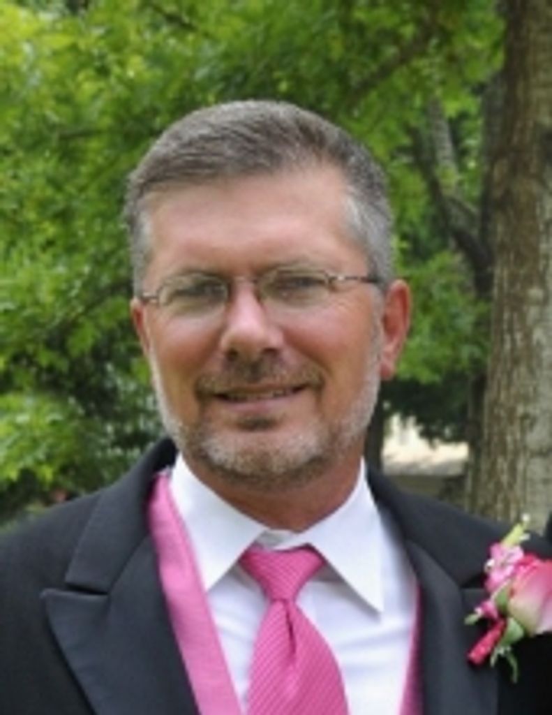 Brett Charles Cummings Profile Photo