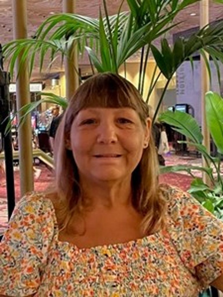 Linda Lee Champion