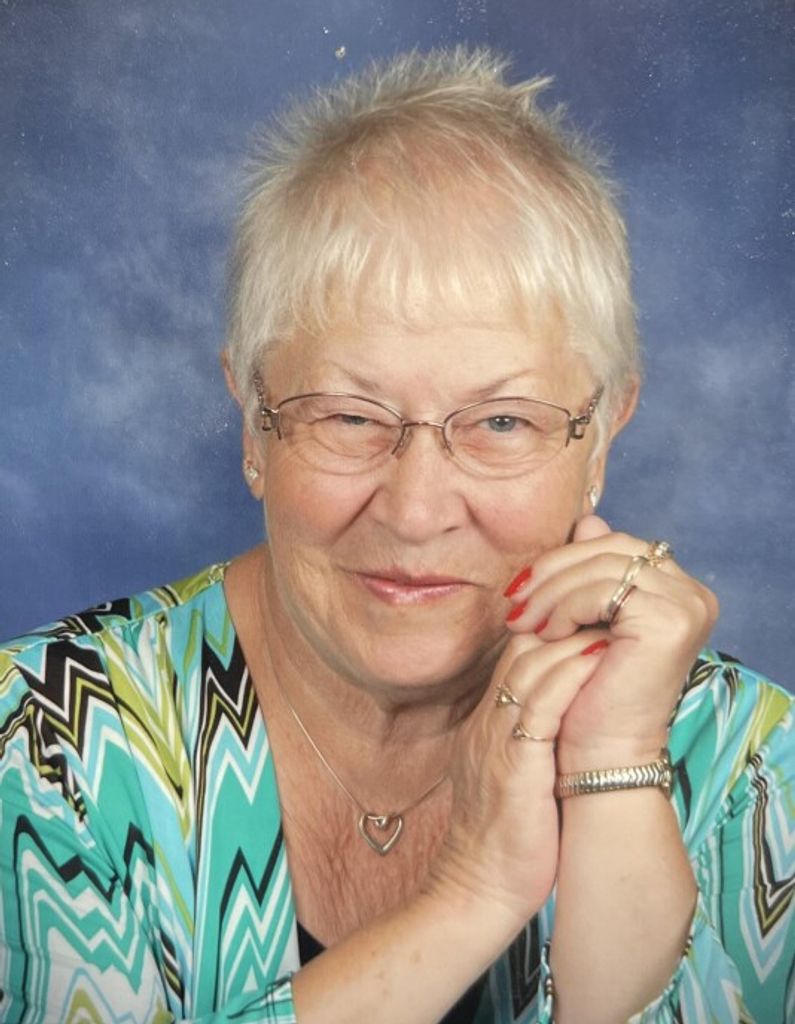 Bonnie Lee (Short)  Karzynow