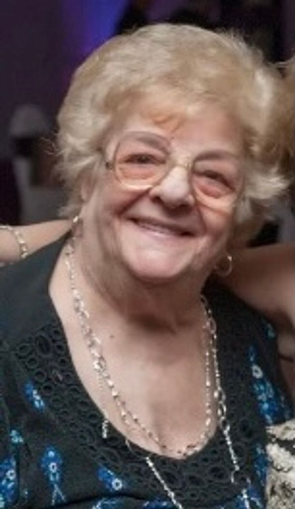 Elizabeth B. (Greco) DiGiacomandrea