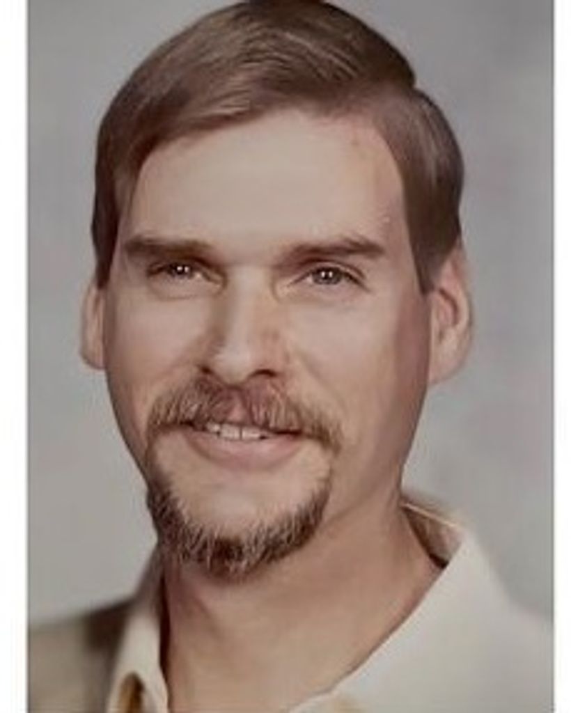 Scott Russell Roach Profile Photo