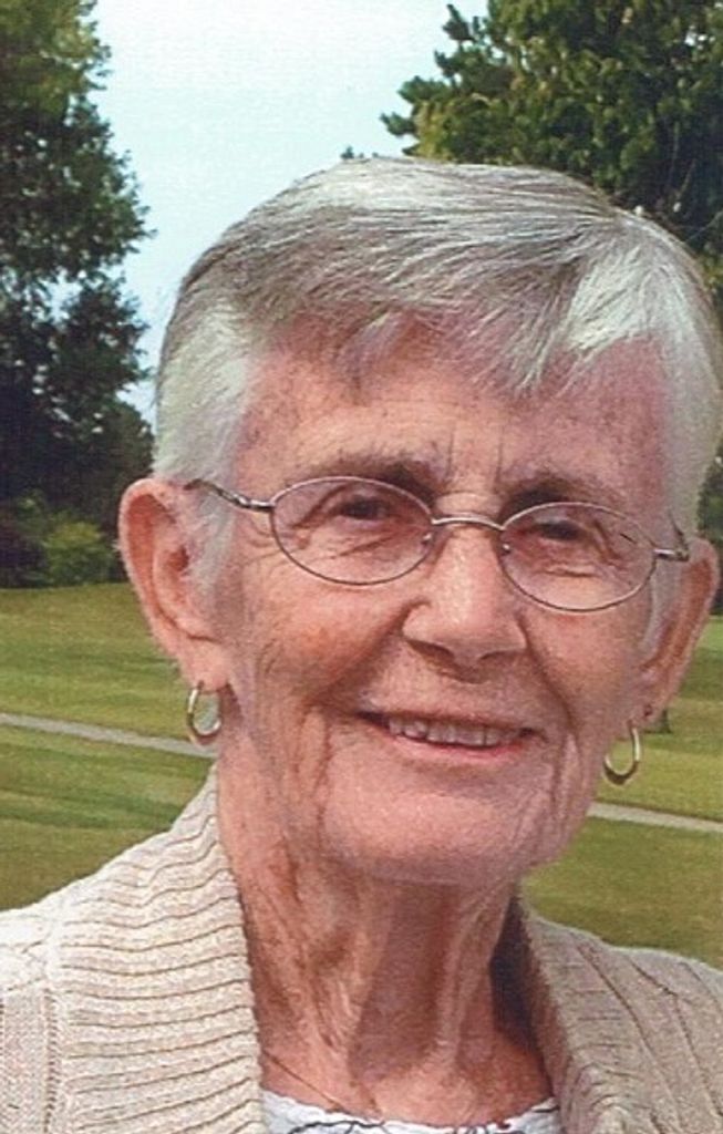 Julia "Nanu" Belle (Tumblin)  Gross