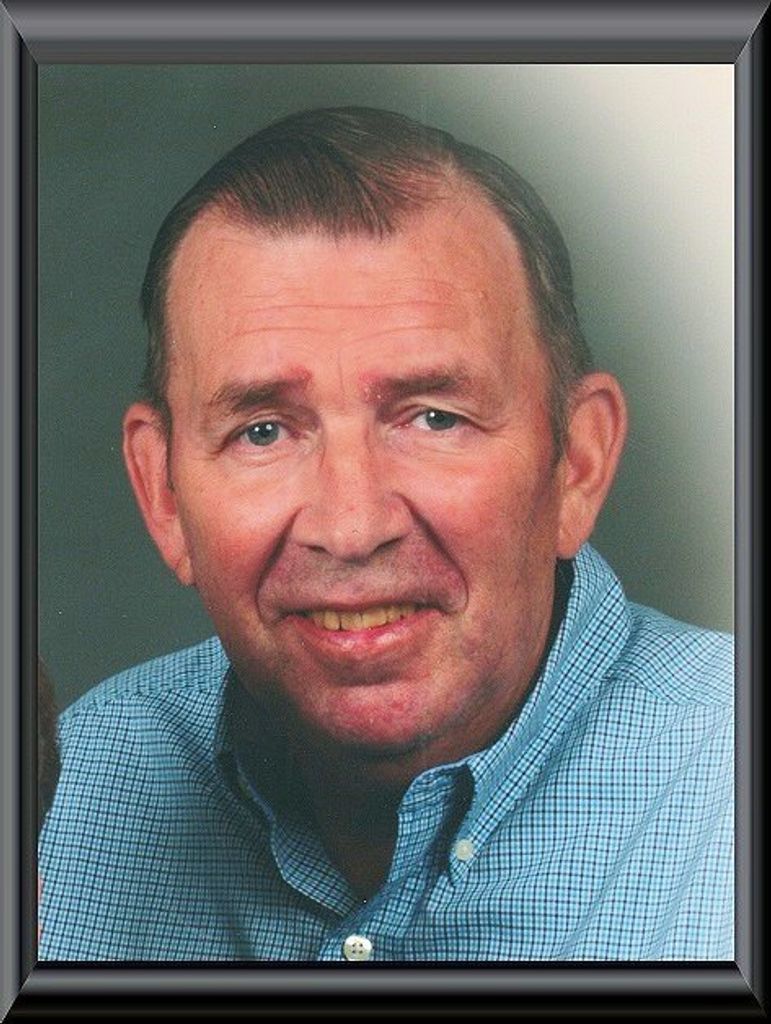 Lowell Feather Thomas