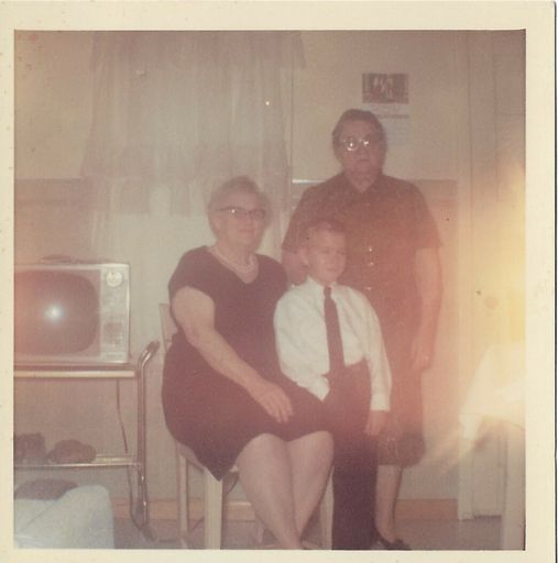 Larry Eugene Medek photo gallery thumbnail 8 of 86