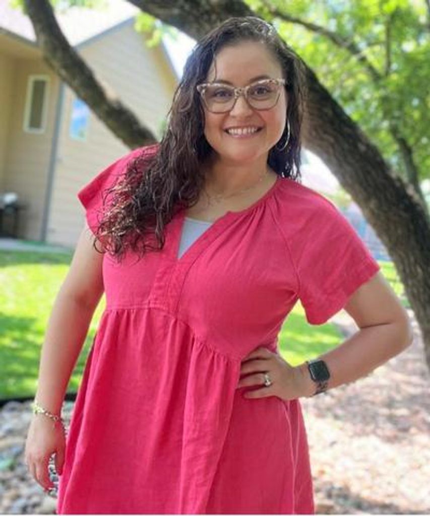 Lindsey Denae Fields Profile Photo