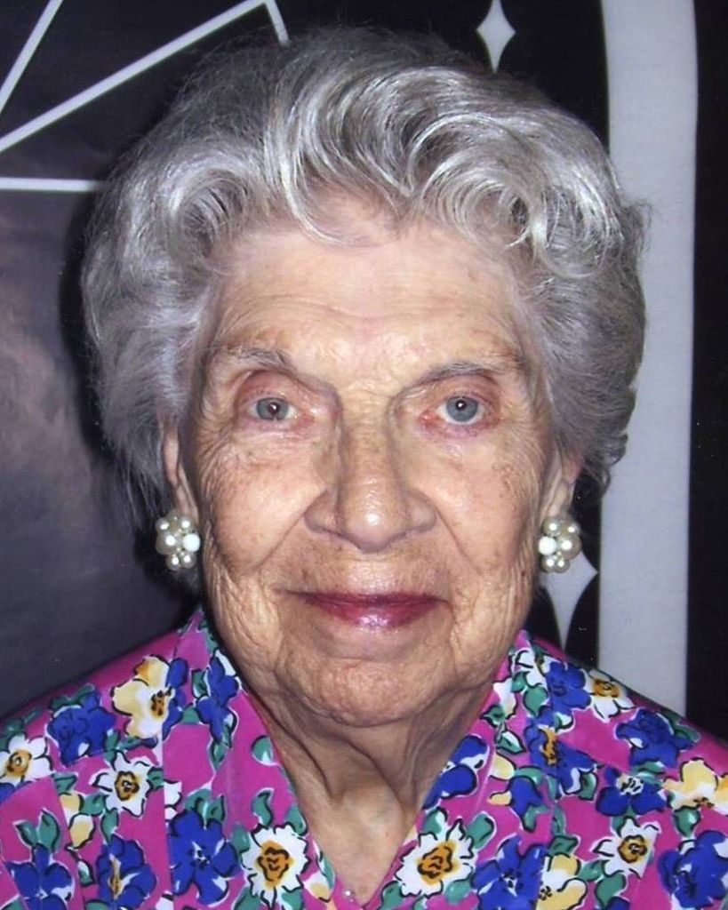 Maxine Evelyn Schubert