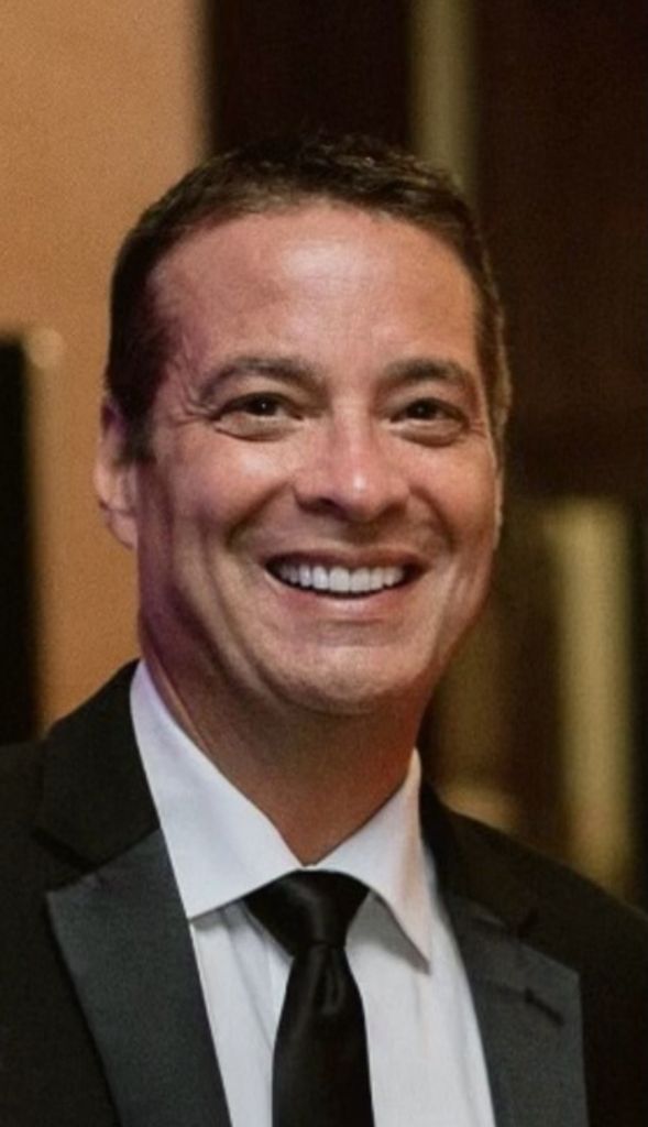 Richard Jones Profile Photo