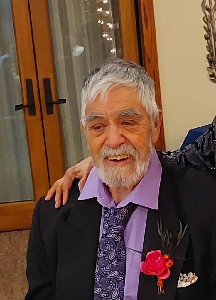 Roberto R. Perez Profile Photo