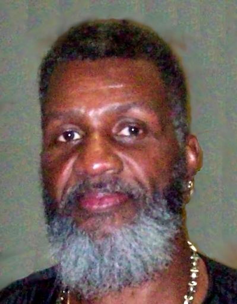 Thomas Edward "Chubby" Jones Profile Photo