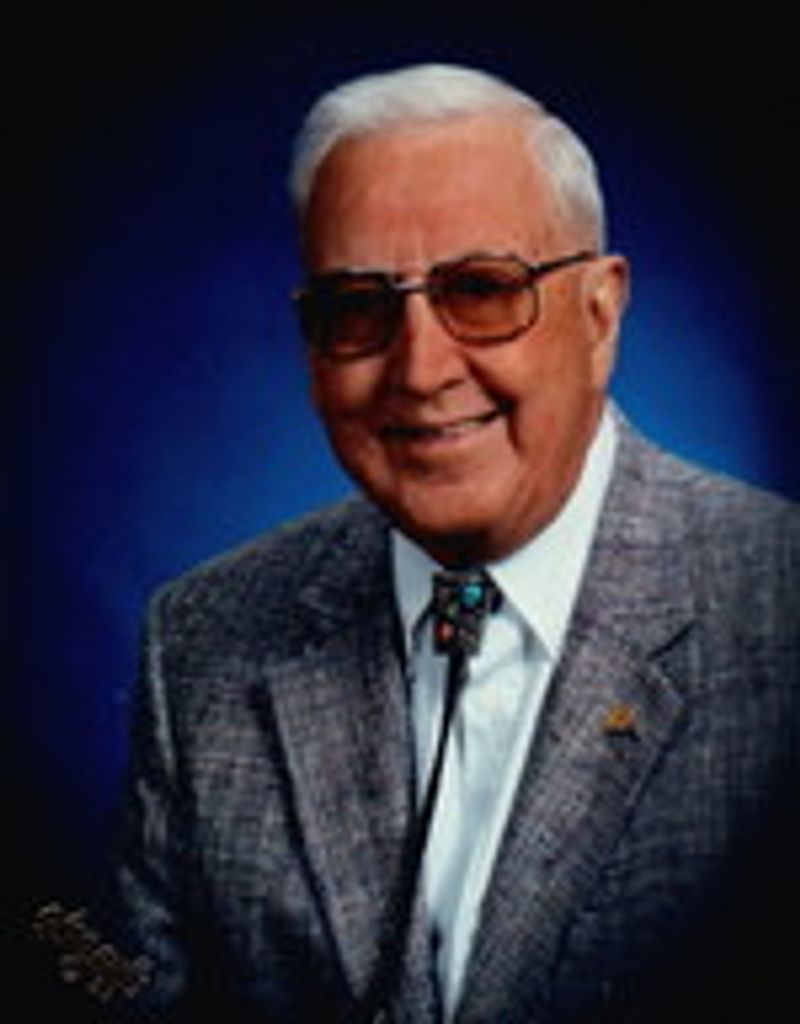 Vernon Wallace Larsen Profile Photo
