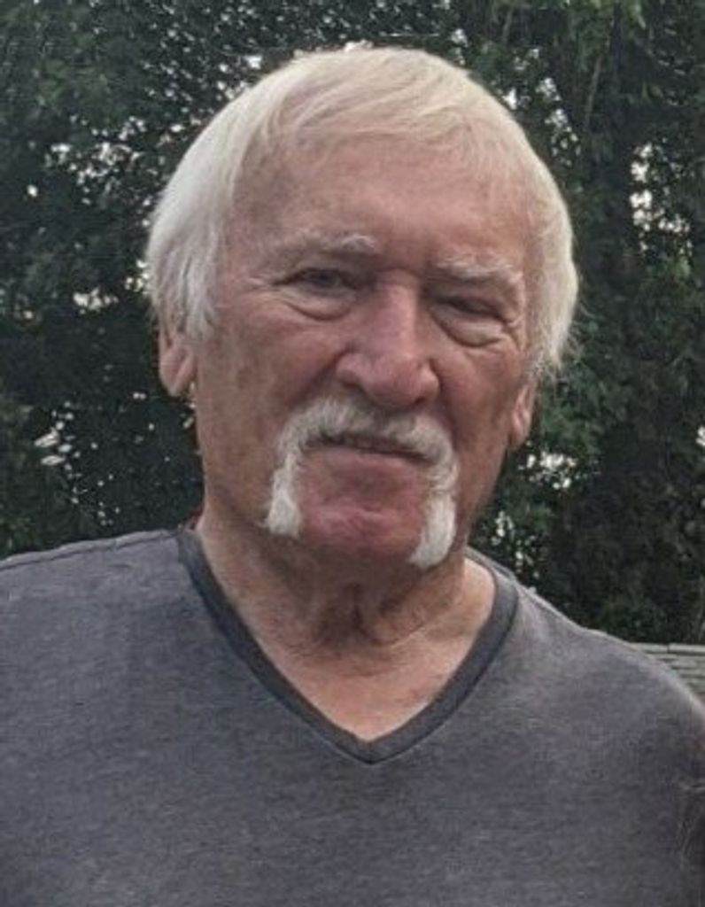 Delbert "Del"  Blackwell