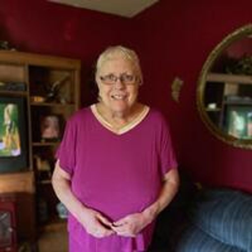Charlotte Hall Profile Photo