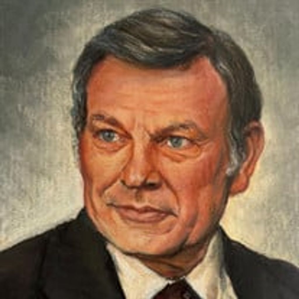 Gordon (Doc) E. Hon