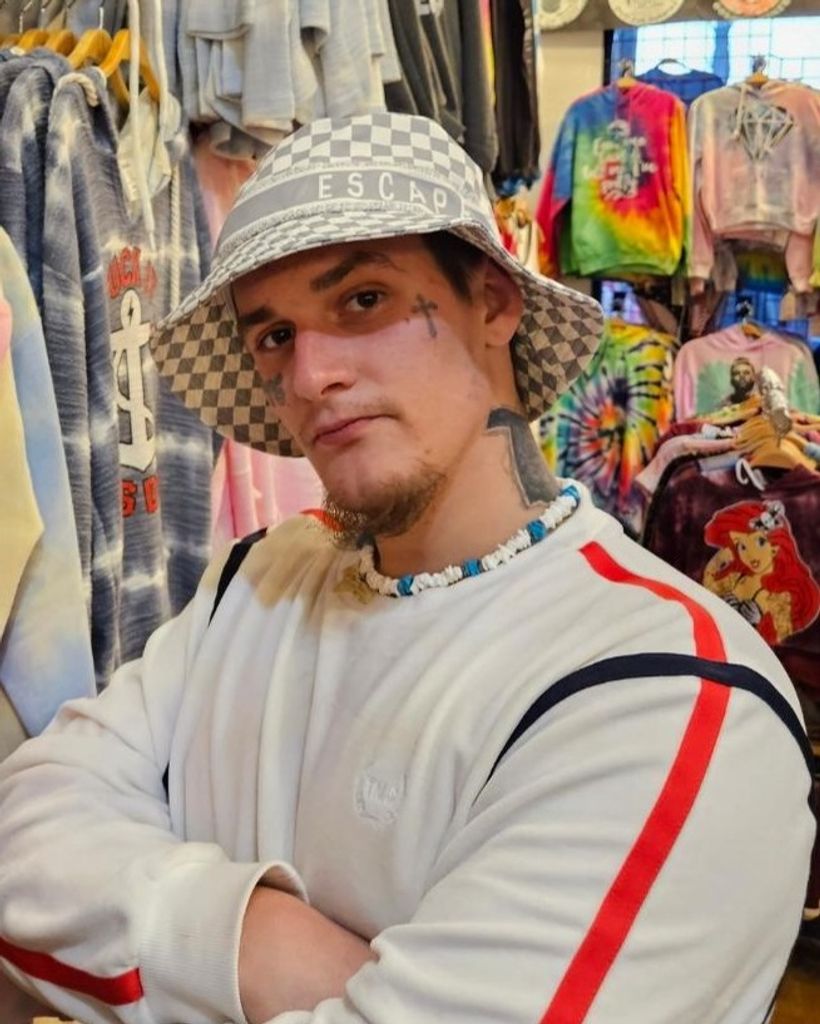 Matthew Lee Lewis Profile Photo