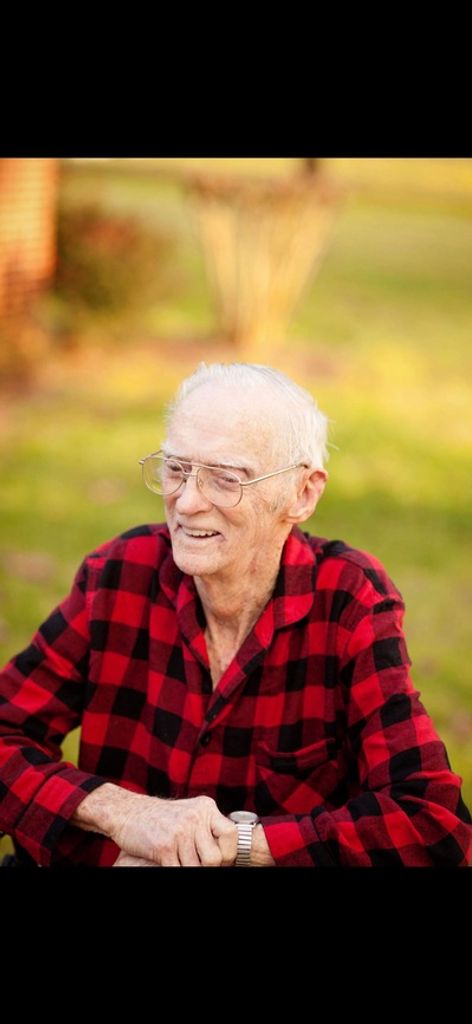 Leonard Vines Towns Profile Photo