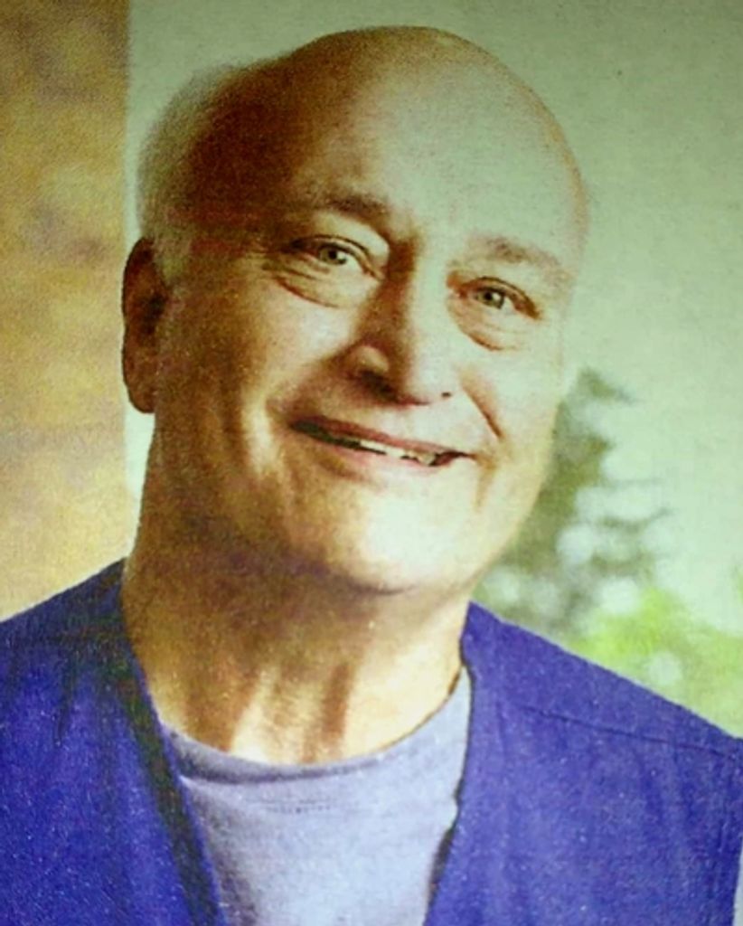 Richard (Dick) E. Reynolds Profile Photo