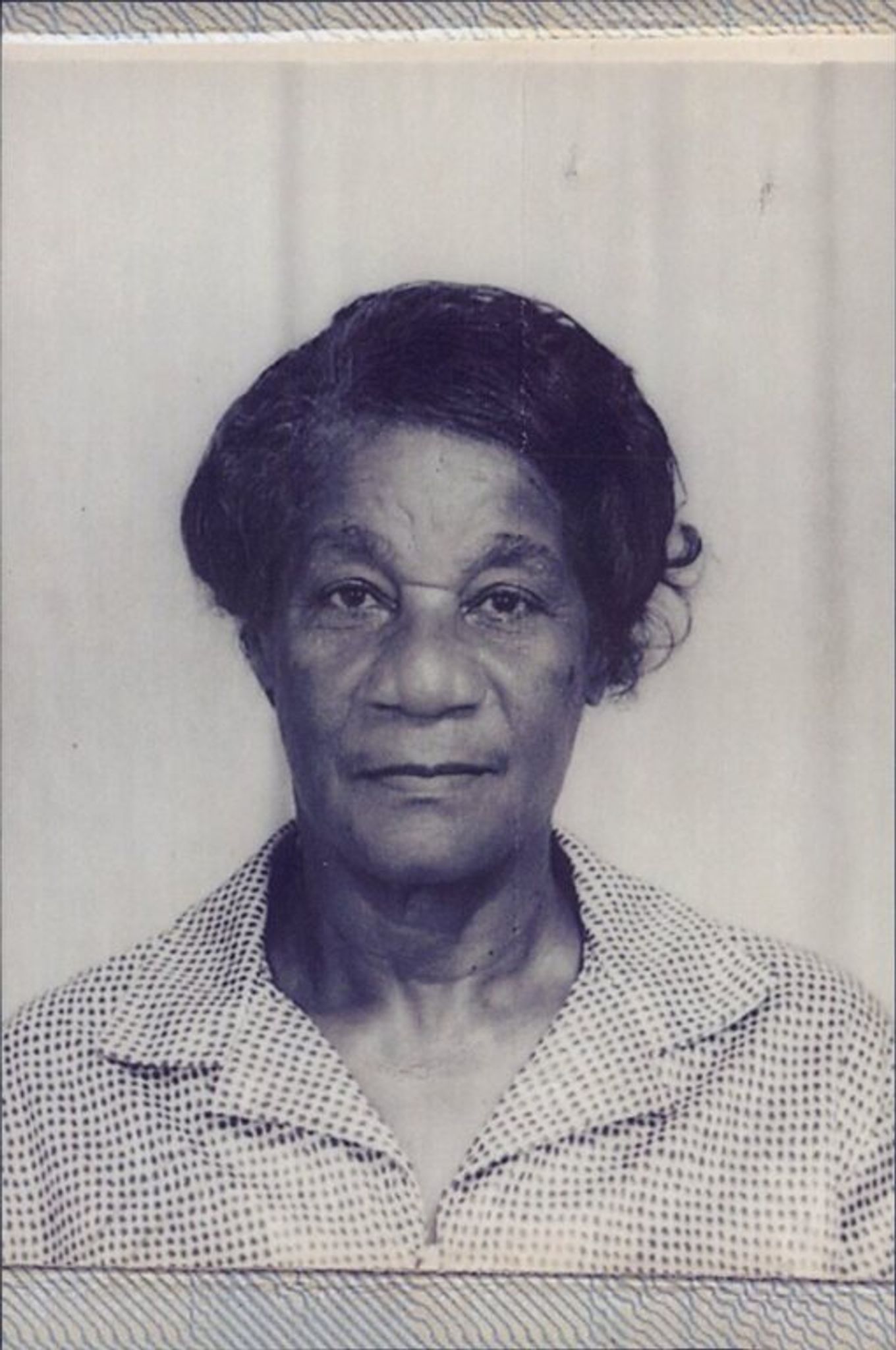 Clara Plunkett photo gallery image 1 of 1