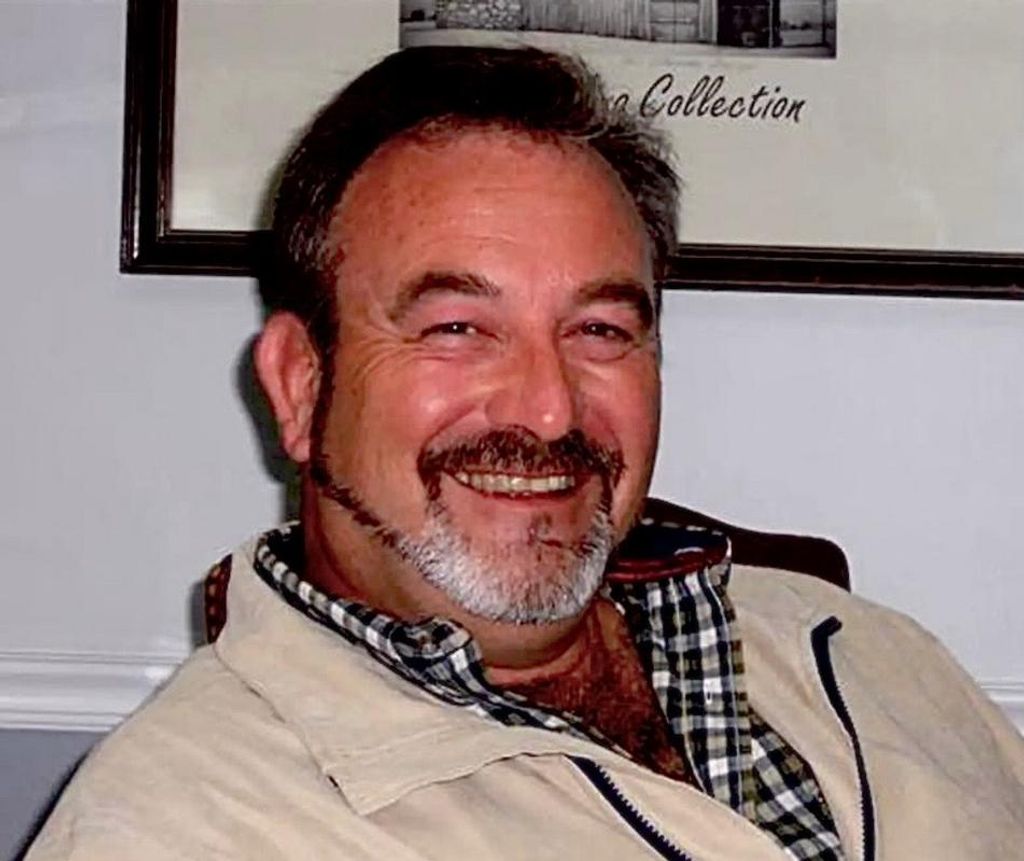 Lewis Kelly Holt Profile Photo