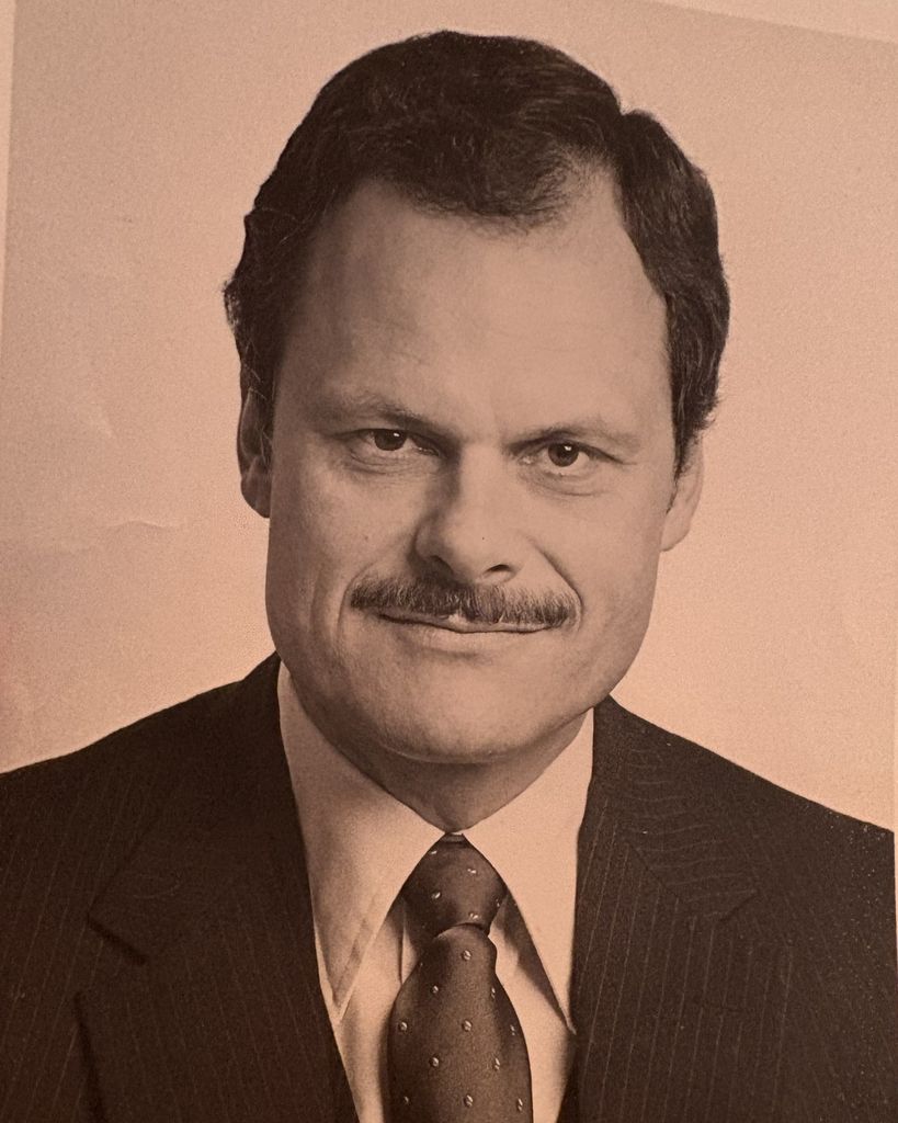 Kenneth W. Huckendubler Profile Photo
