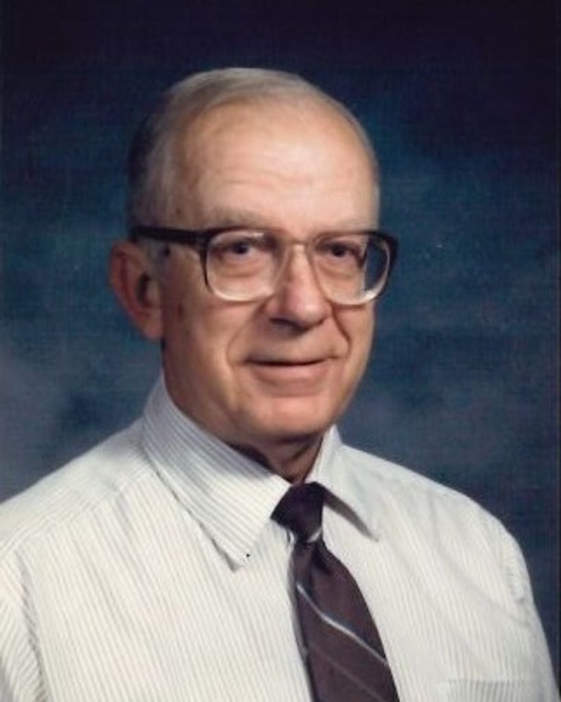 Wendell Lloyd Multhaup Profile Photo