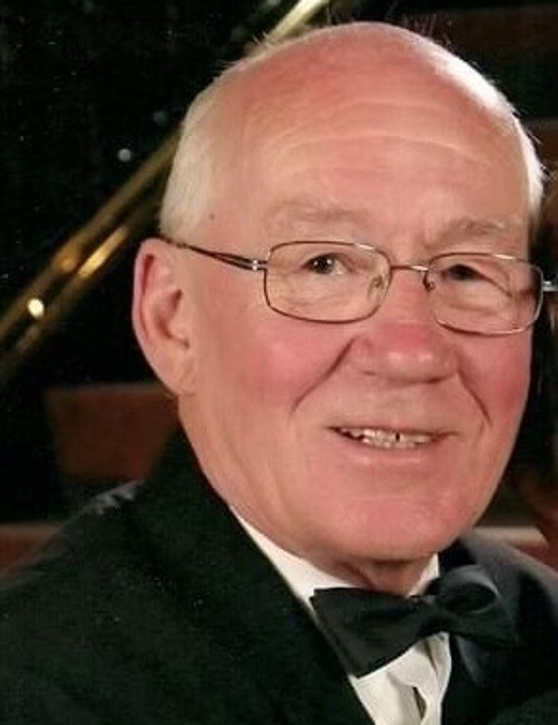 Frank Lipsett Profile Photo