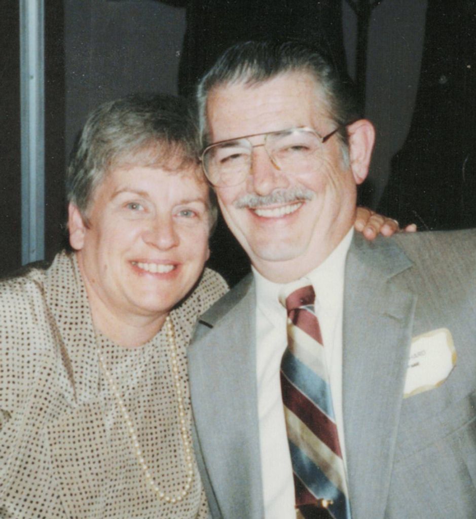 Nancy J. (Snauffer)  Paige